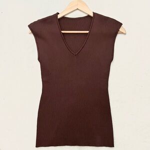 Women’s Brown Ribbed Knit V-Neck Sleeveless Top Size M